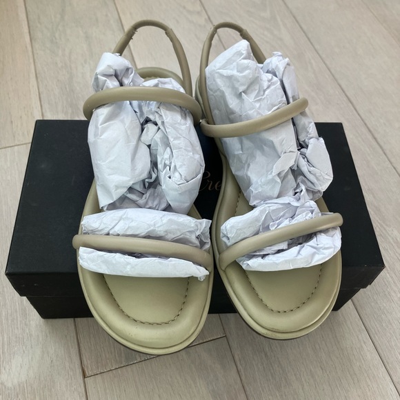 J.Crew Menorca Sandals in Faded Pistachio-7.5 - Picture 2 of 6